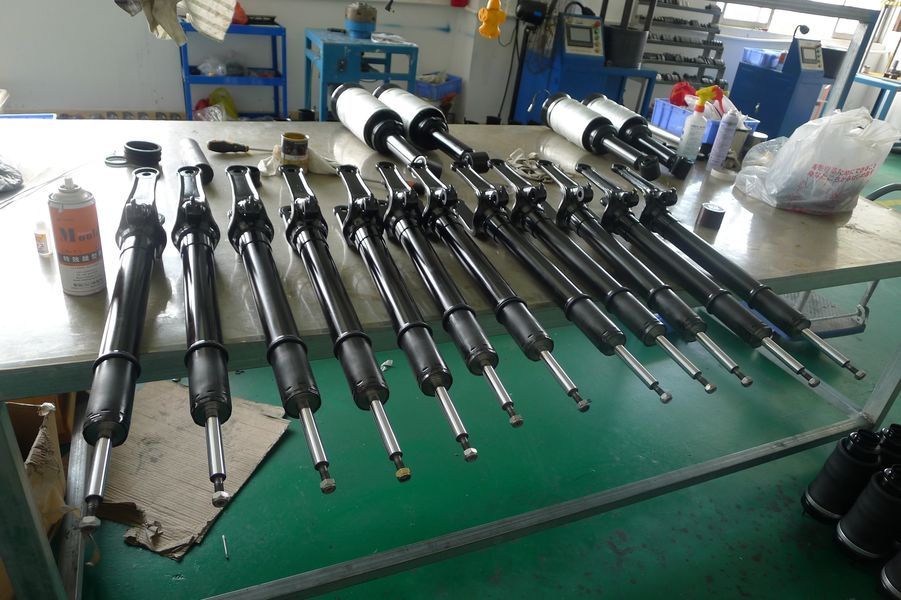 Guangzhou Jovoll Auto Parts Technology Co., Ltd. linea di produzione del fabbricante
