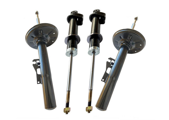 Ammortizzatore 99633305133 99634304138 dei puntoni di Front And Rear Shock Absorbers per Porsche 1999-2005 911 996 996t Carrera 2WD