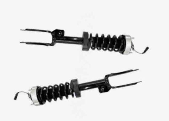 7P6413031AQ 7P6413032AP Assorbente d'urto anteriore Strut Assys w/PASM Per VW Touareg Porsche Cayenne 92A 2011-2018.